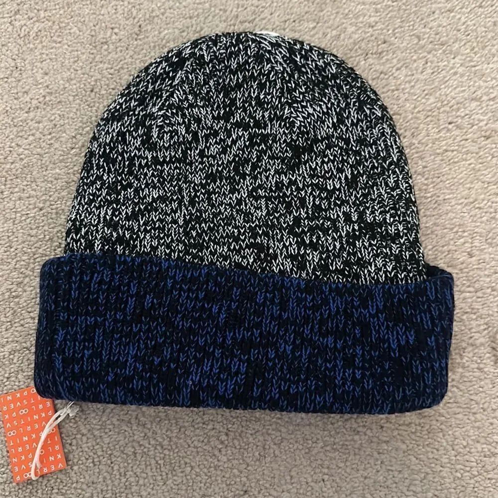 NWT Verloop Knit hat OS - Picture 4 of 4